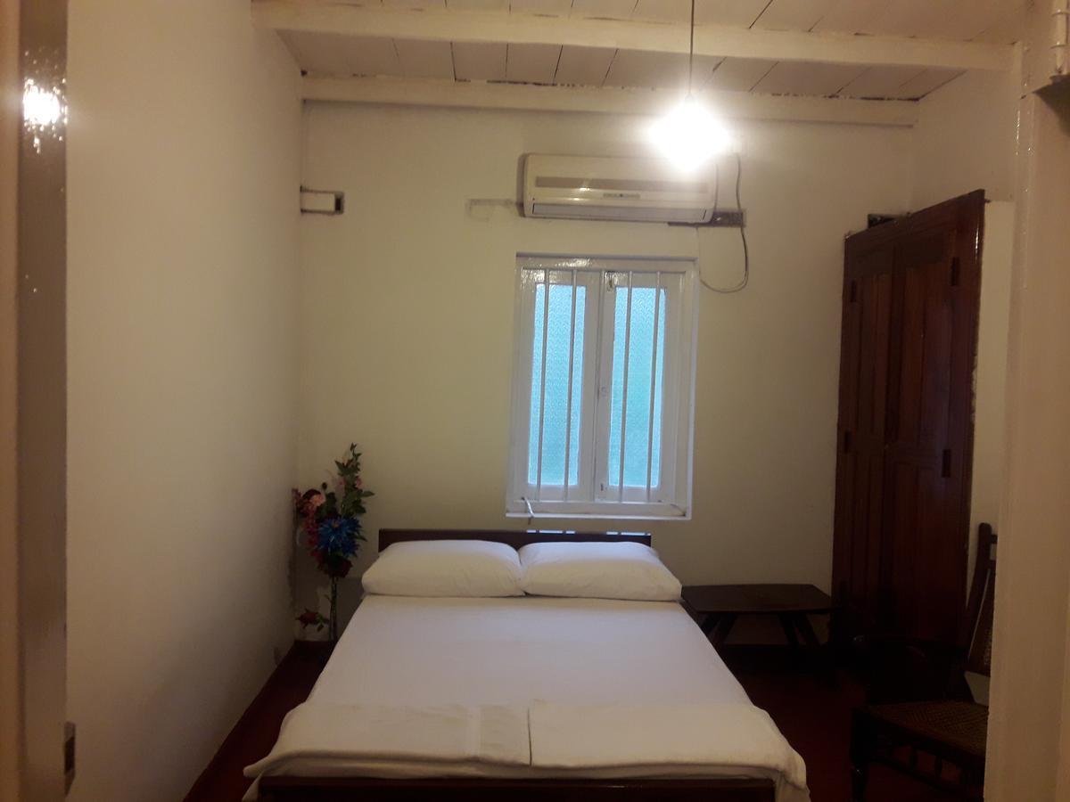 International Meditation Center Hotel Mirissa Buitenkant foto